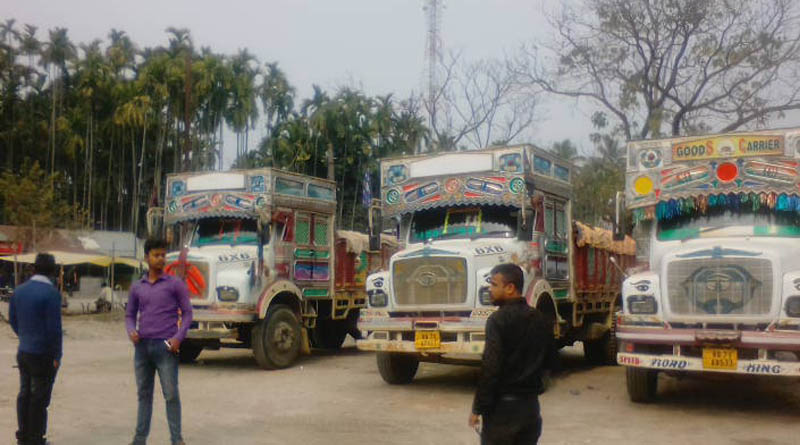 road bloc by truck drivers in Durgapur