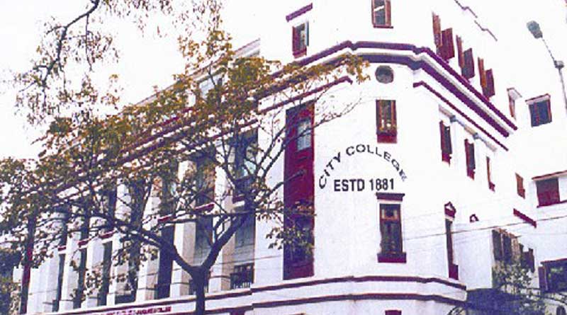 Blast in a abondoned hostel of City college, 2 injured