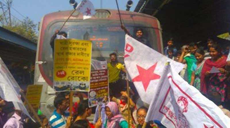 DYFI stages protest at Jadavpur train station, services hit
