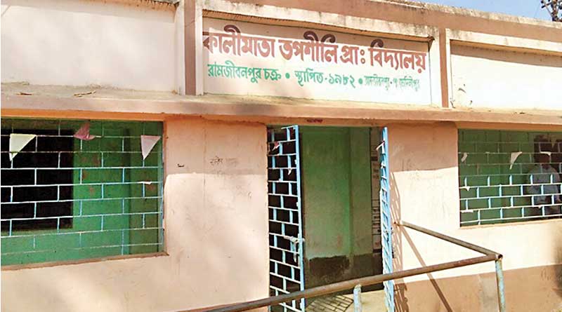 No student in school, teacher spends with locals in Ramjibanpur