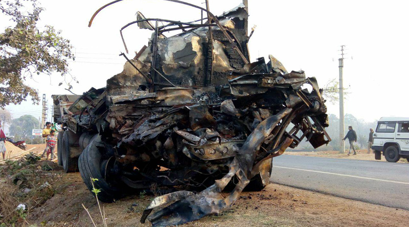 Bankura: collision of two trucks, 2 died
