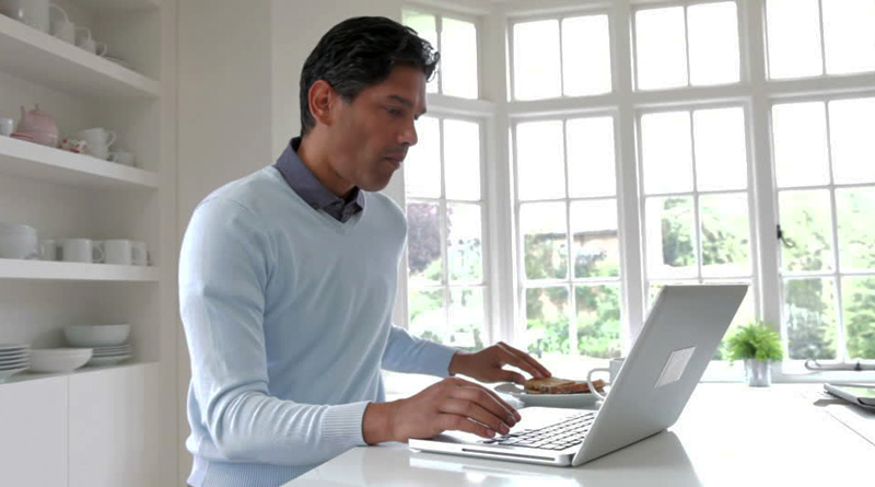 Laptop, Coffee, cigarette can make man infertile