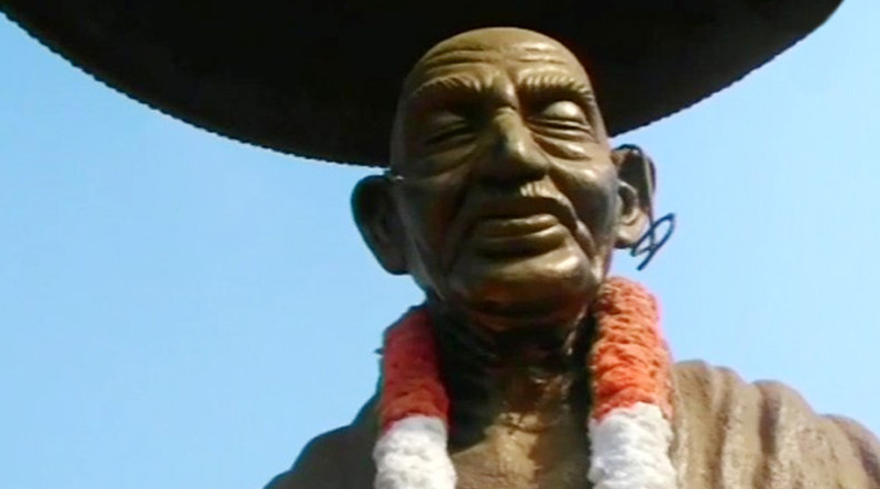 After Lenin, Periyar, now Mahatma Gandhi's Bust desecrated in Kannur