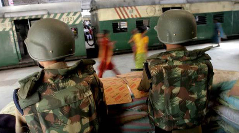 Indian Railways fears stampede on Kalipuja and Chhat 