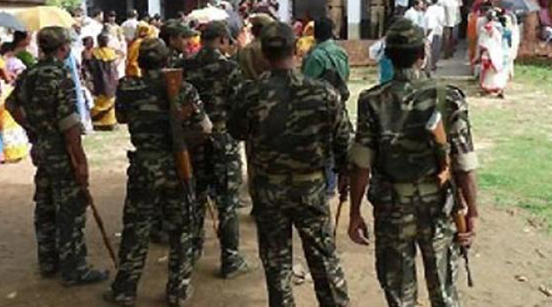 NHRC delegation faces protest at Jadavpur, paramilitary forces lathicharge protesters | Sangbad Pratidin