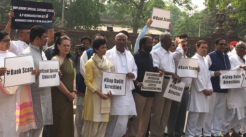 Cong leads opposition protest against BJP outside Parliament