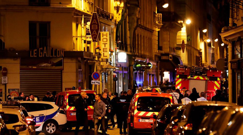 One killed in Paris 'Islamic State' knife attack