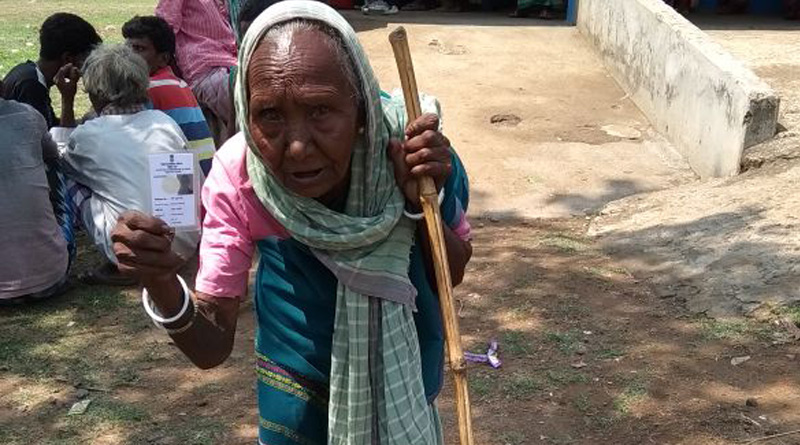 80 years old first give her vote for the first time