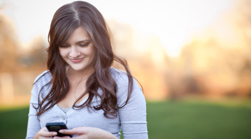 Using smartphones increases risk of dry-eye disease