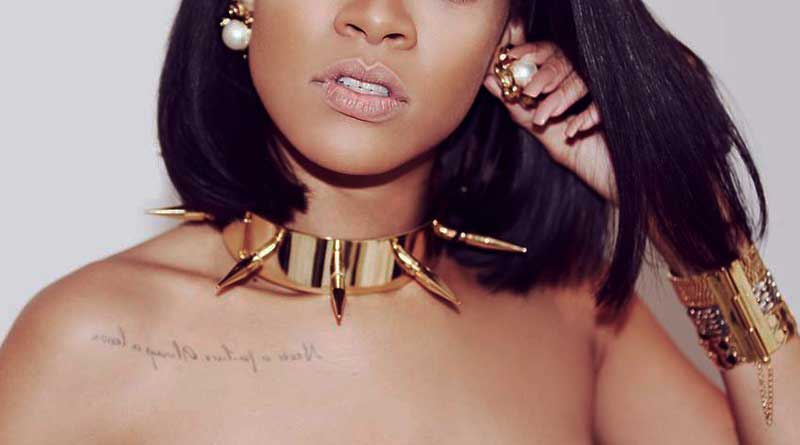 OMG! Rihanna Steals Drink glasses From Nightclubs!