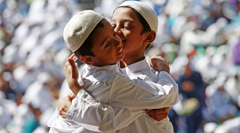 Kerala celebrates Eid, festive mood in Kolkata