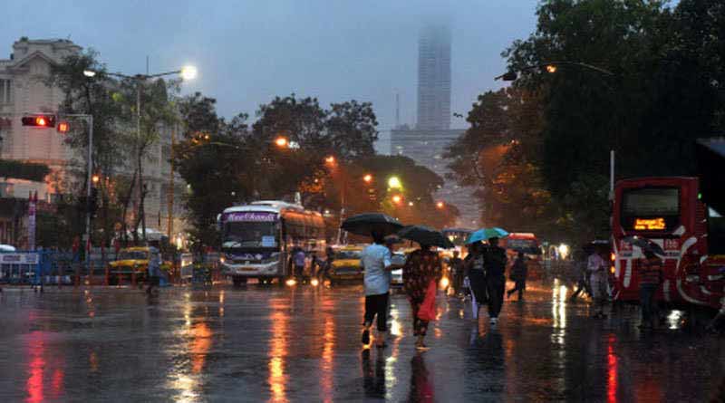 MeT predicts rain in Kolkata, train services disrupted