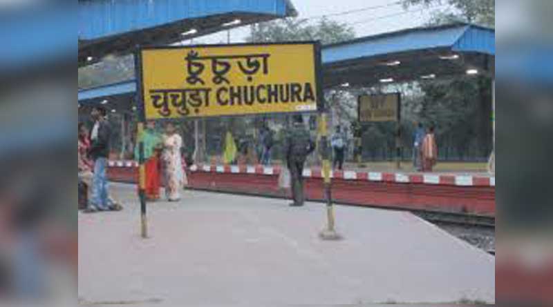 Chinsurah: Man climbs on train roof, dies of electrocution