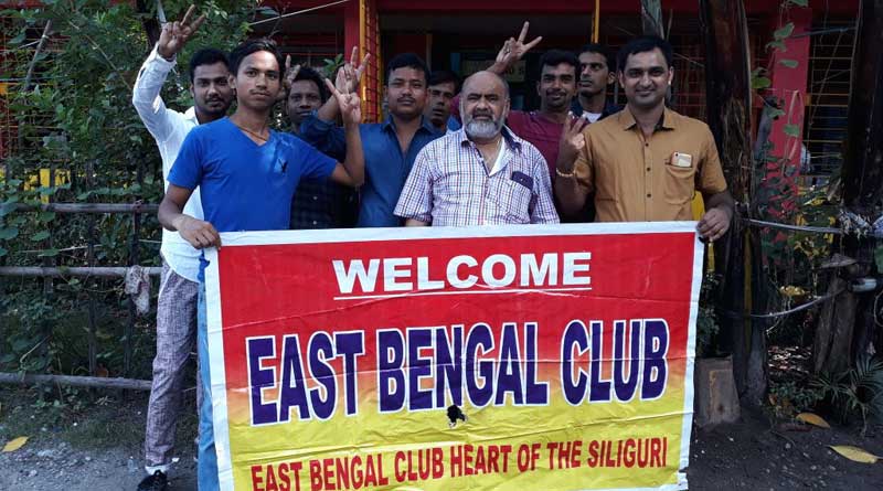 Man celebrate East Bengal IFA shield in an unique way
