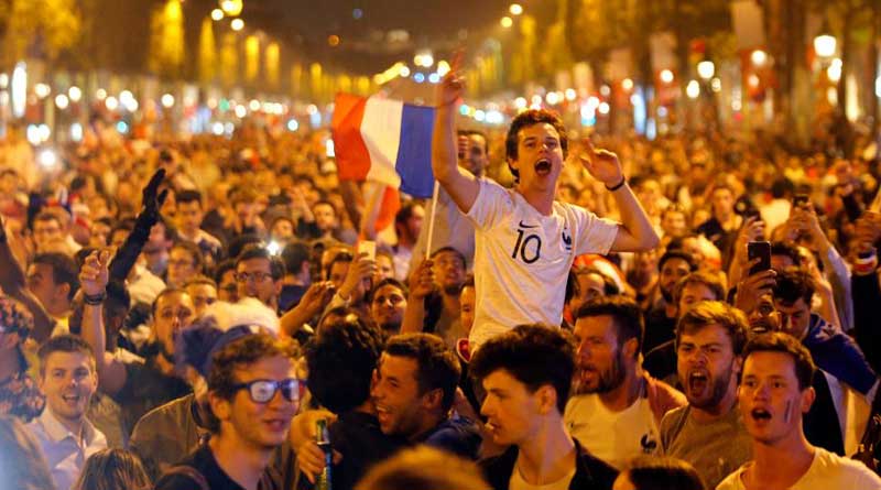Football World Cup: France fans celebration trigger stampede