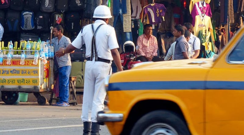 A motorcyclist did not obey the traffic rule and dashed cops