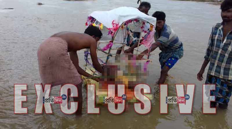 Jhargram child died by snake bite, family tries to drown dead body