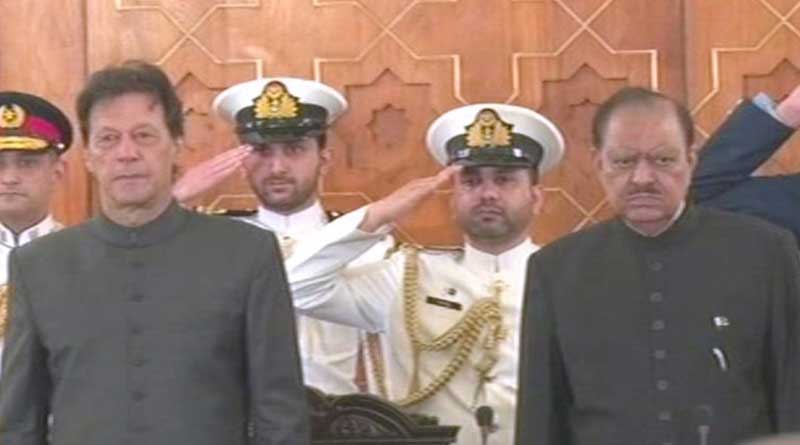 Imran Khan takes oath as Pakistan PM