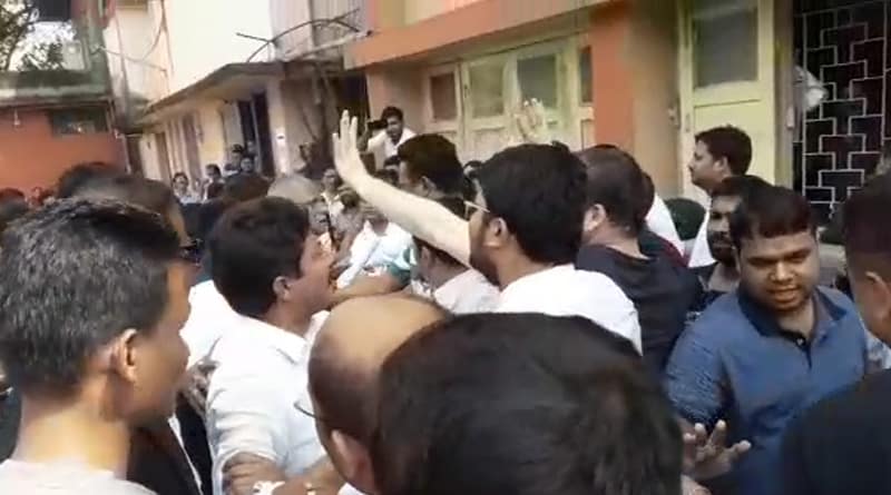 Siliguri: Lawyers clashes with each other in Court premises 