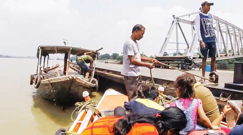 Boat services from Belur Math to Dakshineswar stopped