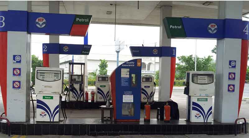 Miscreants beat workers of a petrol pump | Sangbad Pratidin