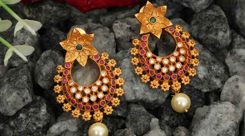 artificial jewellery