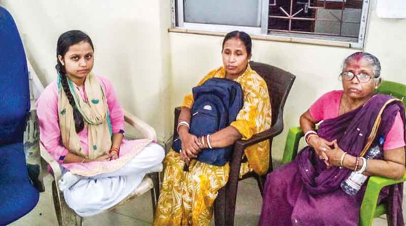 Schoolgirl's daring escape