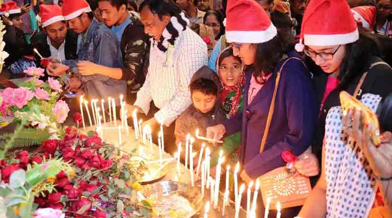 Rose prices soar on Christmas