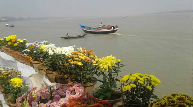 Gourangaghat sees tourist rush
