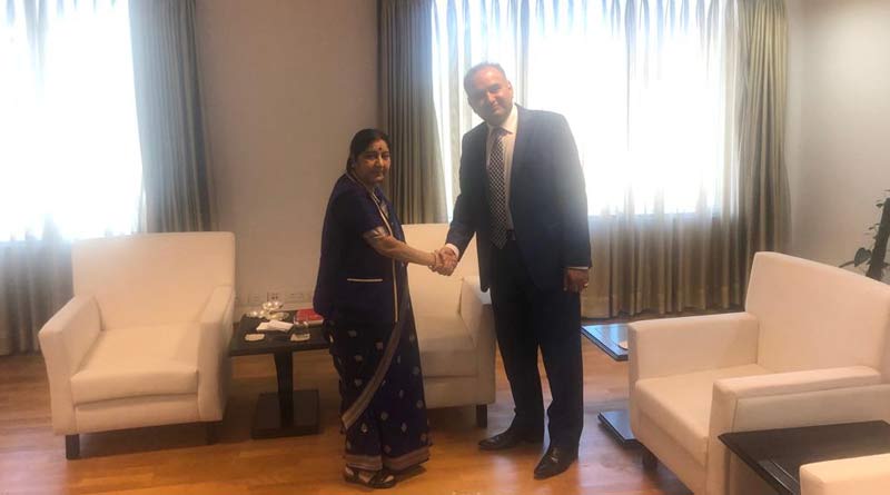 Pakistan MP meets with Sushma Swaraj in New Delhi