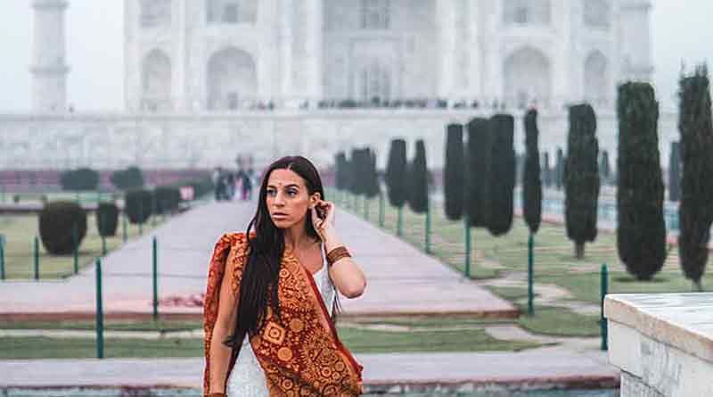 lovely-couple taj
