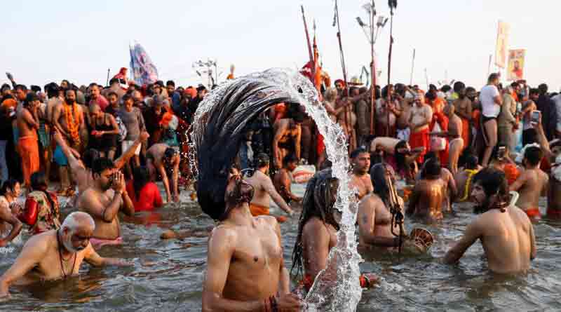 Many seers showing Covid-19 symptoms: Two akhadas opt out of Kumbh Mela | Sangbad Pratidin