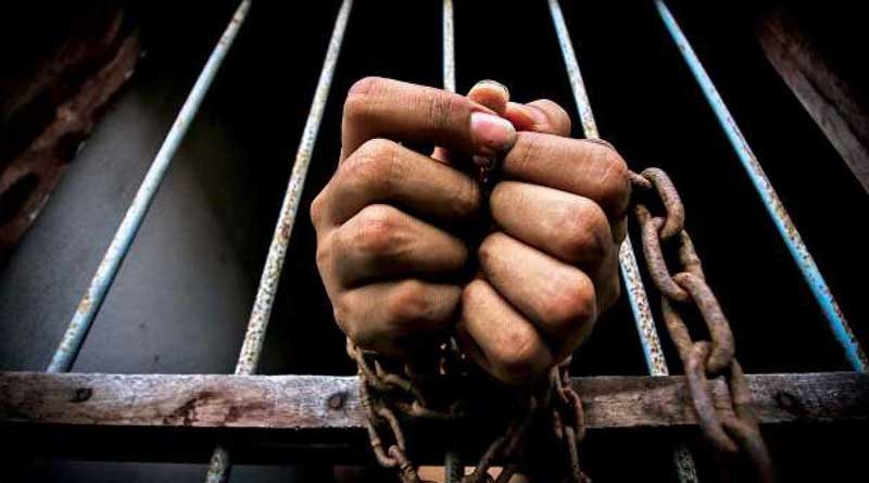 2 arrested from Rajakatra for making fake milk