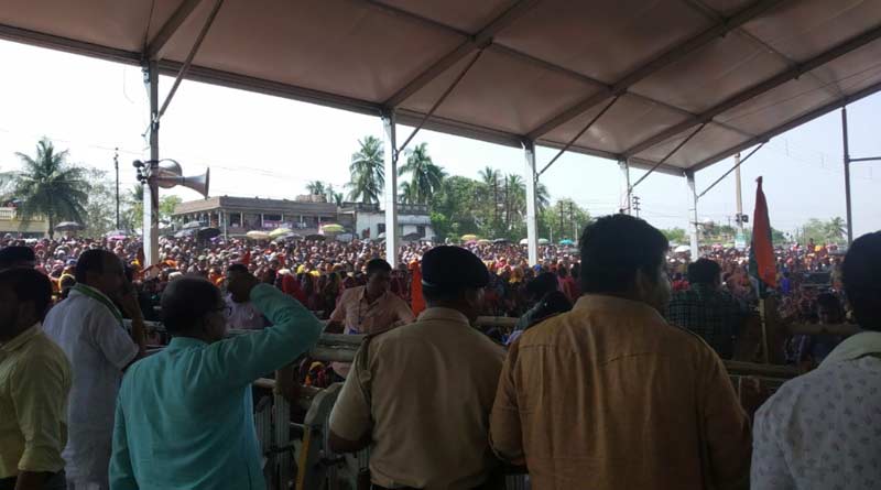 Chaos in West Bengal's Chief Minister Mamata Banerjee's rally