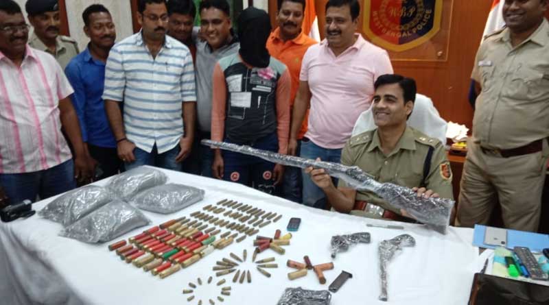 Huge coache Of armrs recoovered in Baruipur, one arrested