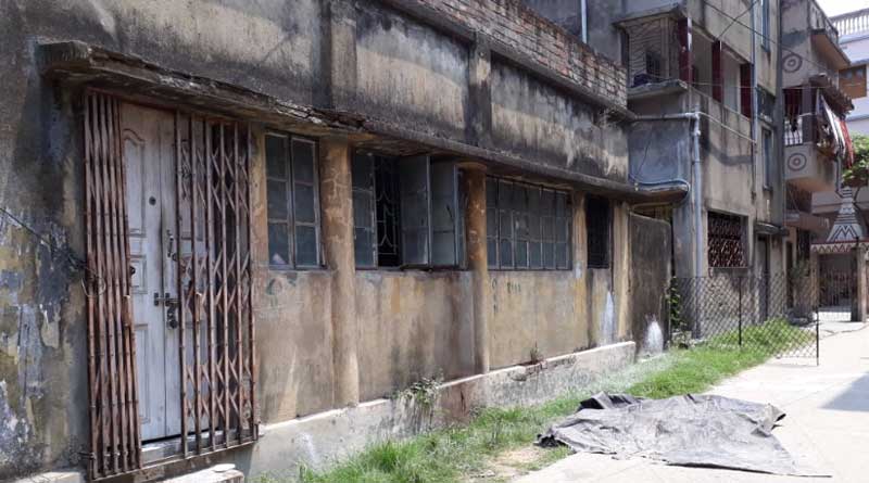 Woman with son’s dead body found in Baranagar area
