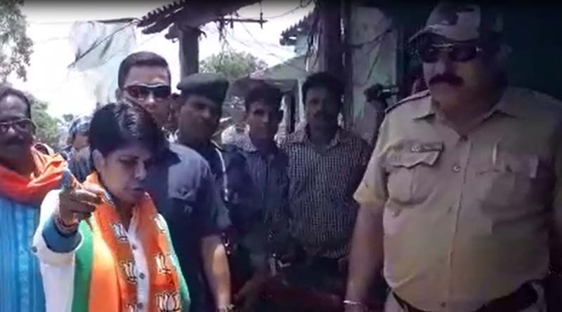 BJP's Lok Sabha candidate Bharati Ghosh stages protest