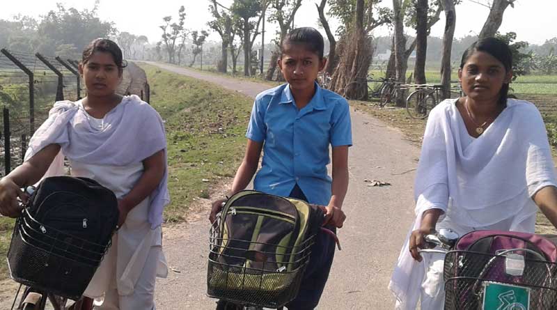 Life at a village at Indo Bangladesh border in Nadia becomes complex