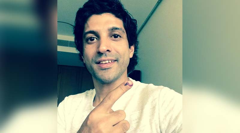 Farhan Akhtar has trolled himself for his anti-Pragya tweet