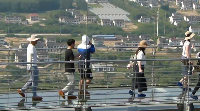 glass-bridge