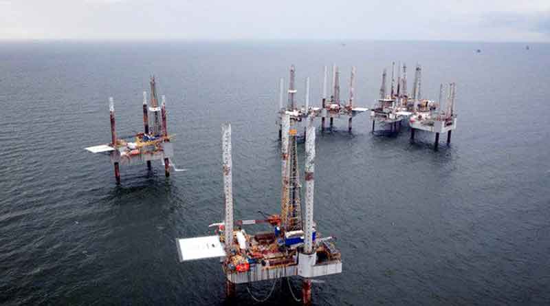 Oil market suffers due to corona, Saudi Arabia faces heat