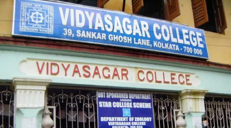 Ex-students condemn vandalisation of Vidyasagar bust