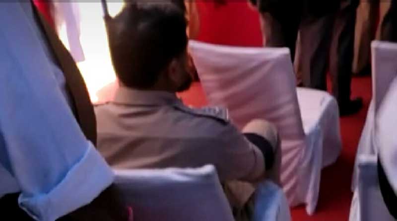 Asansol cop insults national anthem, gets slammed.