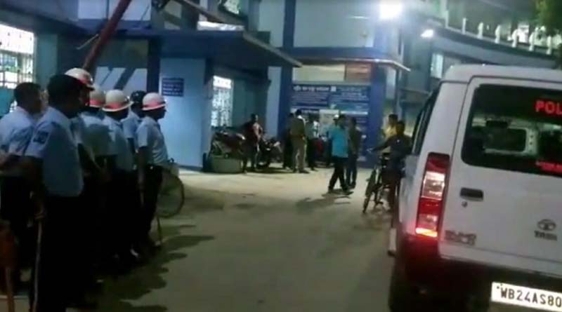 A technician of Balurghat Hospital hackled by patient party