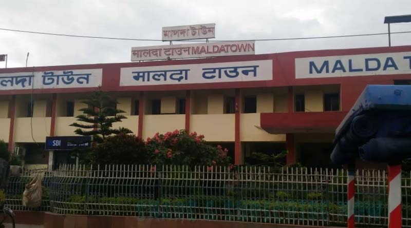 Illegal work in Maldah railway station, six arrested by CIB