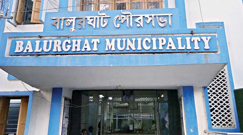 TMC controlling Balurghat municipality 'illegally', alleges BJP-CPM