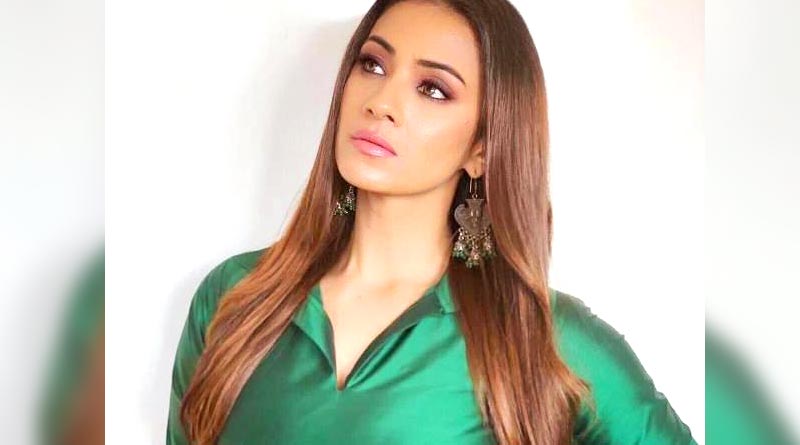 Barkha Bisht to debut in Hoichoi’s Bengali Web series Kamini