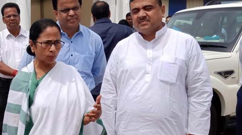 'Democracy is in danger, going be be demolished',says Mamata Bannerjee