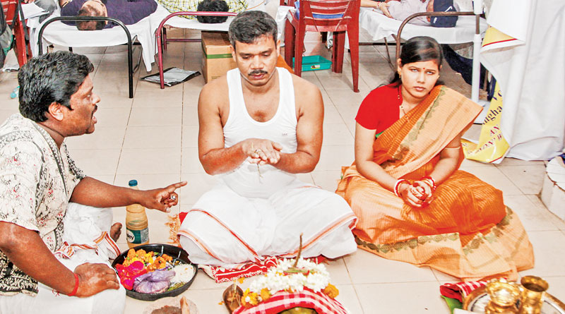 Visually impaired girl ties knot, friends donate blood