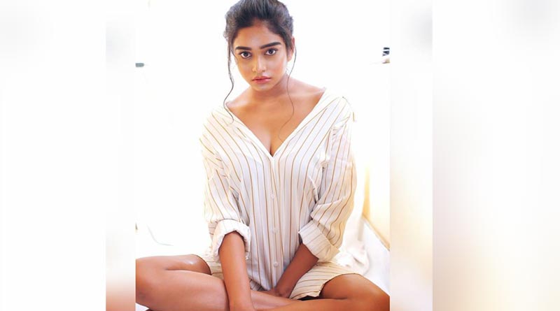 Stand by my daughter on bold scene, says Sritama Dey's mother